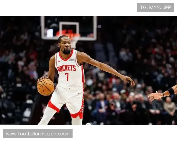 杜兰特重返赛场领衔太阳队挑战雄鹿，詹姆斯称霸西部再展统治力